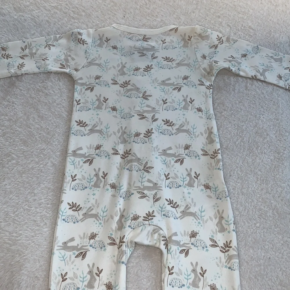 NWT Magnetic Me Meadow Rabbits Cream and Brown Footie 6-9M Hare & Tortoise - Picture 8 of 9